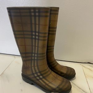 Burberry rain boots